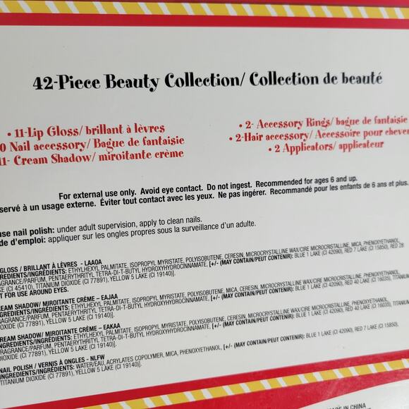 New Disney Princess Smackers Girls 42-PC Makeup Gift Set - Picture 3 of 3